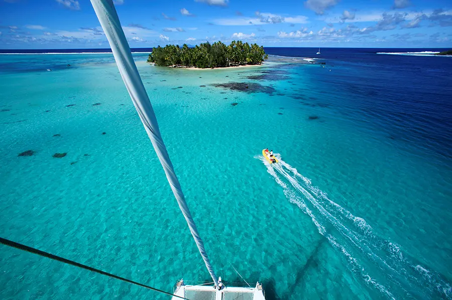 Tahiti yacht charter JLT-Voyages