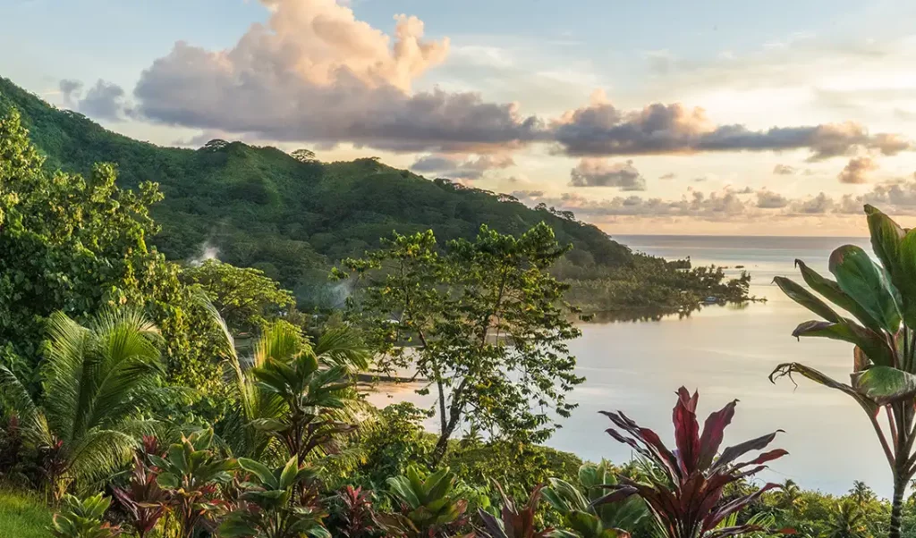 Raiatea coucher de soleil