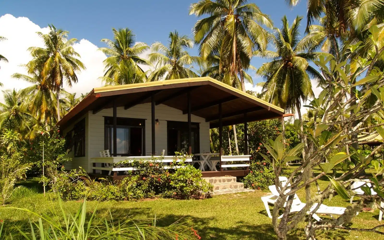 Hébergements en Polynésie : de la pension de famille au bungalow sur pilotis